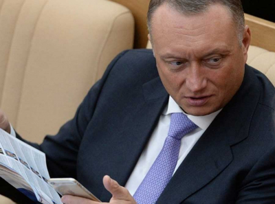 Дмитрий Савельев в центре громкого расследования: признания соучастников, спорные показания и вопросы к потерпевшему