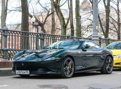 Ferrari, ЕМ и Ко и кандидат от МГУ: как Артемий Ем скрывает роскошь за юридической мантией