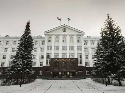 &laquo;Домтрансавто&raquo; выигрывает торги в Югре, оставляя местных перевозчиков без работы и автобусов