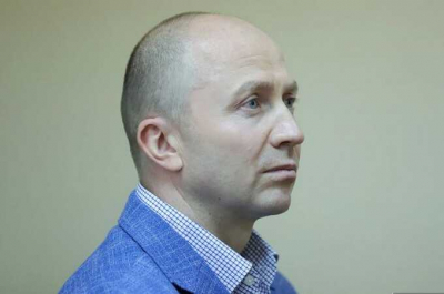 Бывший полковник МВД Андрей Дьяков дерзко оставляет себе дорогие автомобили и престижный алкоголь после осуждения за взяточничество