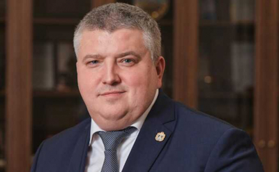 Губернатору Новгородской области Александру Дронову предъявляют обвинения в выводе миллиардов из бюджета через фонды, находящиеся под его контролем