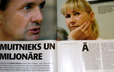 Борец с преступными схемами научил им свою жену?