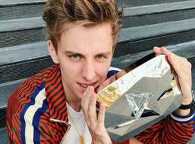 Влад А4: вся правда о слухах, фейках и реальной жизни популярного блогера