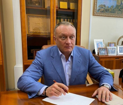 Дело экс-сенатора Савельева: признания, сделки и вопросы к доказательствам