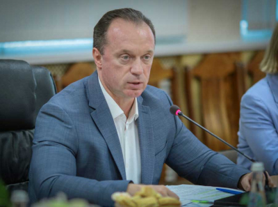 Серый кардинал Брянской области под прицелом: сеть влияния Сергея Сергеевича Антошина, БАРС-Брянск и тень губернаторского окружения