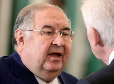 Правительство поручило собирать деньги за маркировку платьев, шарфов и спортивных костюмов в пользу миллиардера Усманова