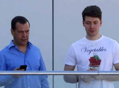 &laquo;Он вам не Илюха, а папа не Димон&raquo;