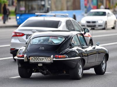 JAGUAR E-TYPE ПРОФЕССОРА КОРОЛЕВСКОГО – ЛЮКС, ГОСКОНТРАКТЫ И ФИНАНСОВЫЙ ПРОВАЛ