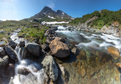 Генпрокуратура против Салпагарова: сенатор от &laquo;Единой России&raquo; &laquo;отжал&raquo; Тебердинский парк под отели через холдинг &laquo;Кубанское&raquo;