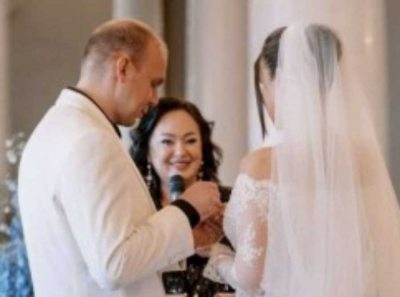 Беглый олигарх Курченко купил особняк и начал войну с соседями