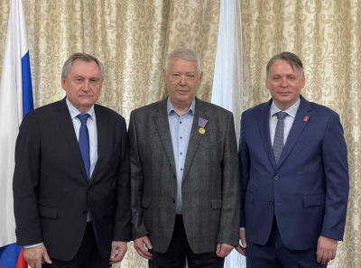 Исаев, Амиров и Гаджиев превратили Единого оператора в криминальный кооператив по распилу капремонтов